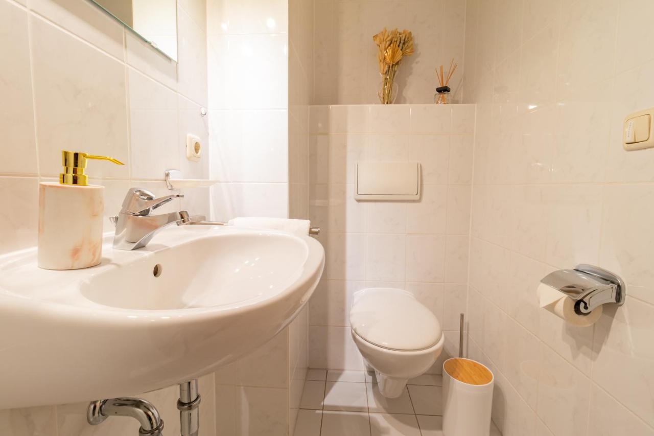 Exklusive Wohnung Mit Kingsize-Bett I 75Qm I Am See I Netflix I Gratis Kaffee & Teeangebot Кемниц Екстериор снимка